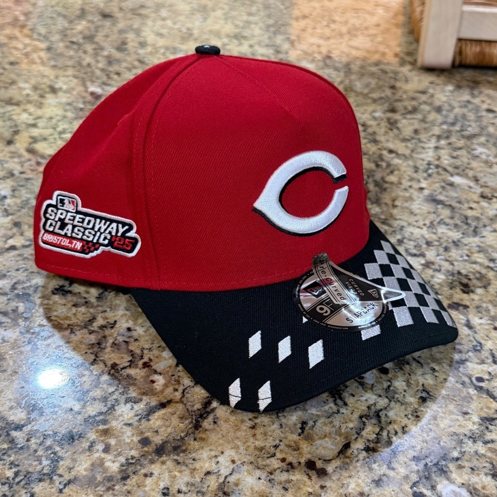 Cincinnati Reds MLB NEW ERA 9Forty Speedway Classic 25 Adjustable Snapback Hat